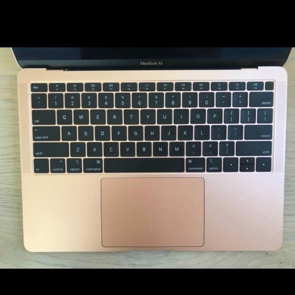 MacBook Pro 2017 - Picture 3 of 7